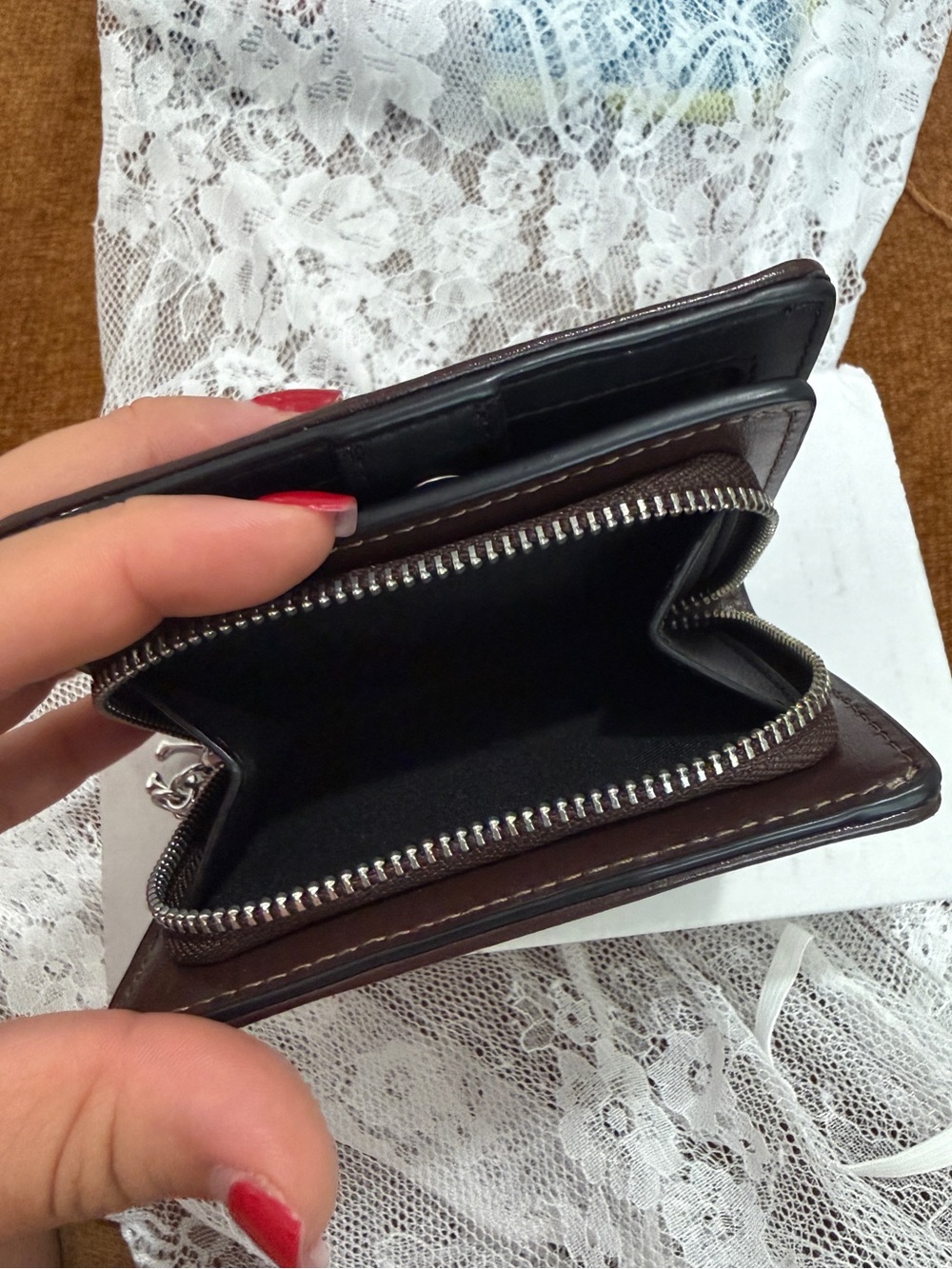 Snap Wallet In Signature Jacquard - Picture 4 of 5